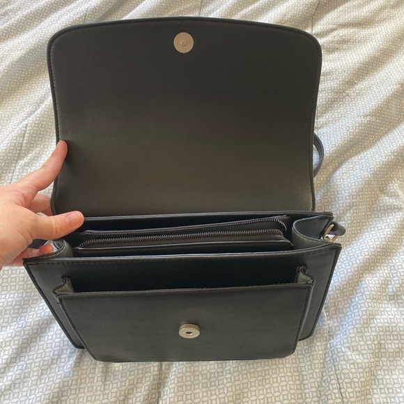 PIXIE MOOD ZOE CROSSBODY - Picture 3 of 5